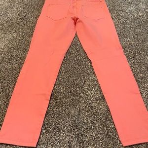 Women’s Jeans Coral in Color